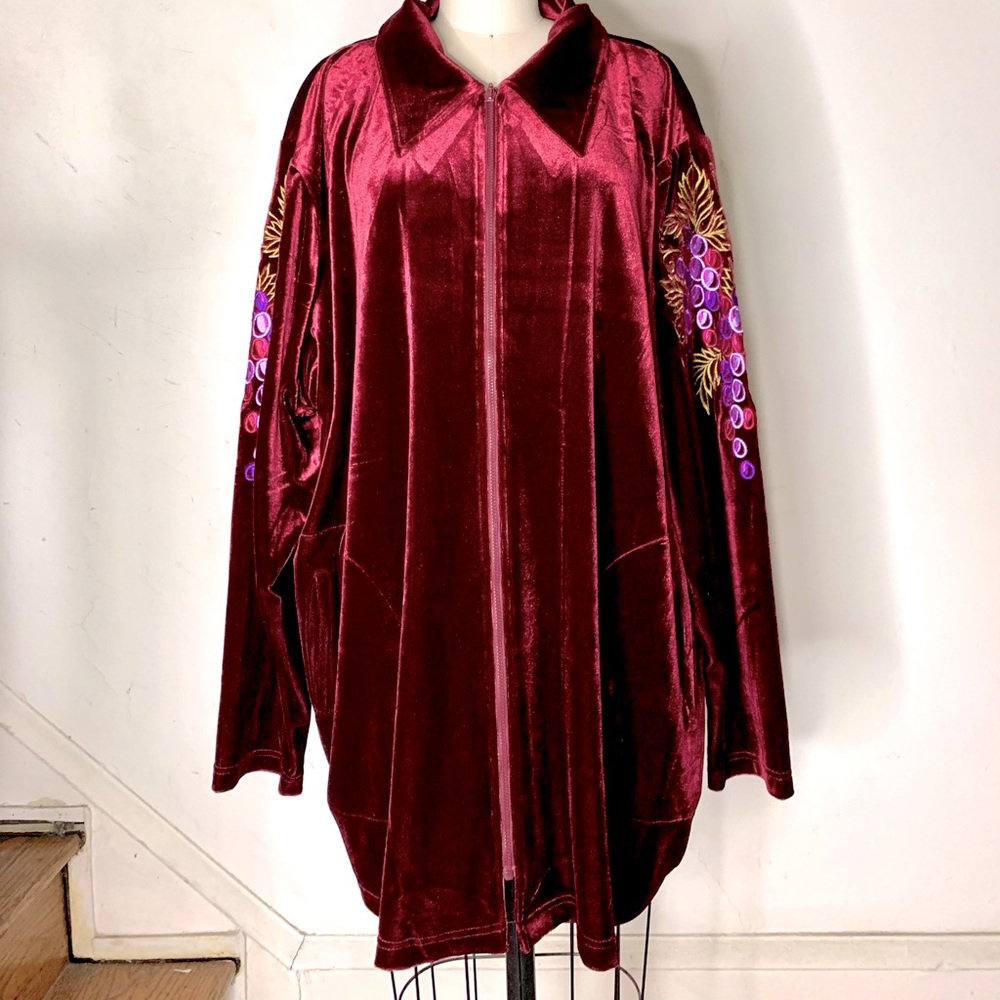 Bob Mackie zip up wine colored velvet jacket with embroidered grapes